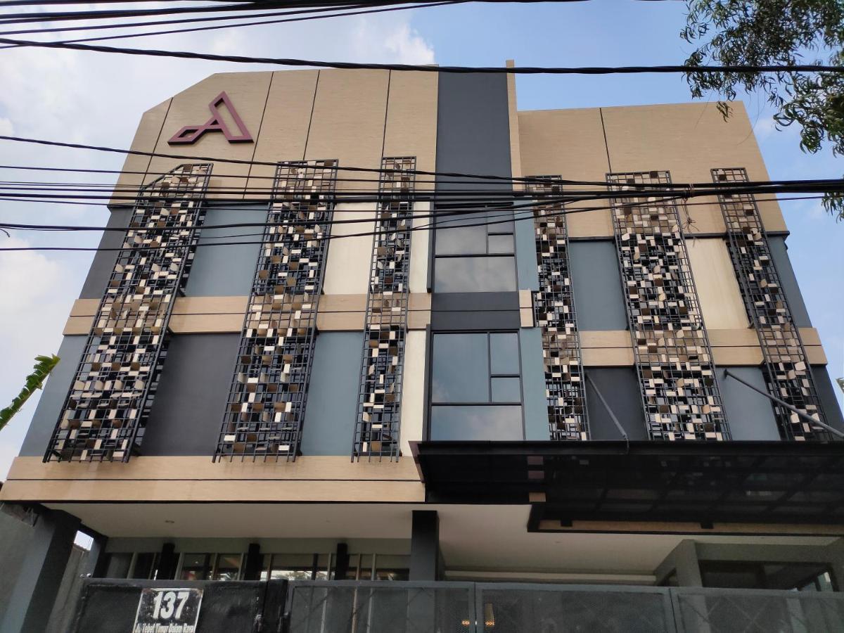Adotel Jakarta Luaran gambar