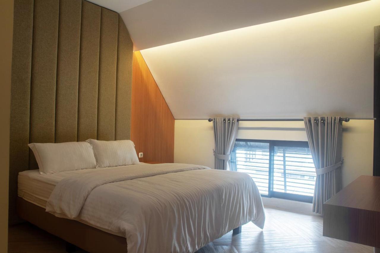 Adotel Jakarta Luaran gambar